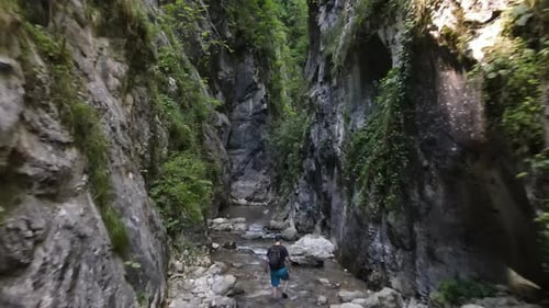 Canyon Hiking Sports