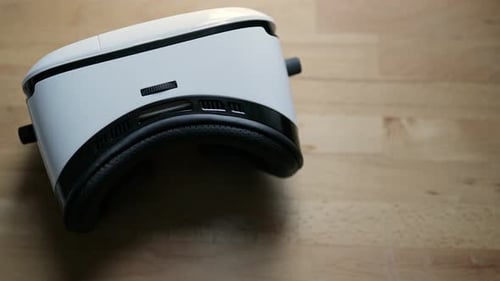 Virtual reality device playing video inside
