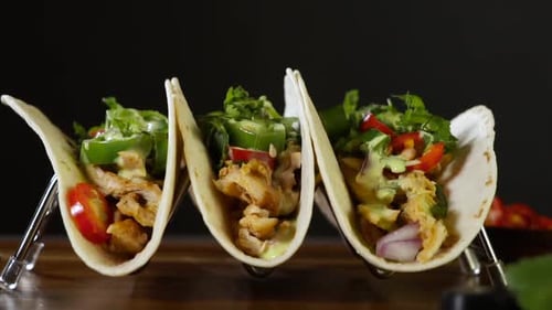 Delicious Tacos with Chicken and Fresh Vegetables