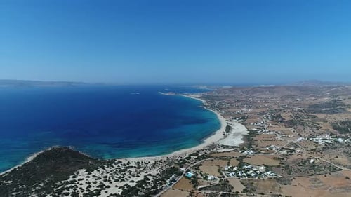 L'île de Naxos dans les Cyclades en Grèce vue du ciel