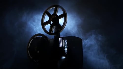 Proyector de películas vintage antiguo