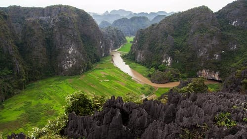 Mua Cave in Ninh Binh, Vietnam Timelapse