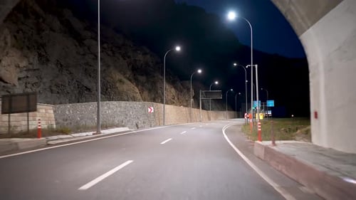Tunnel