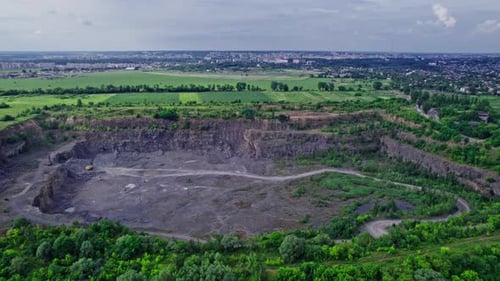 Mine à ciel ouvert, mines de charbon, tombereaux, exploitation de carrières, travaux dans l'industrie