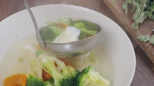 b Roll Preparing for Lunch