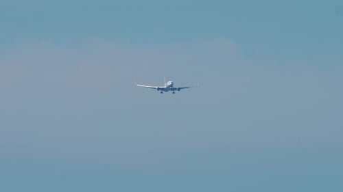 Long Shot das Flugzeug fliegt