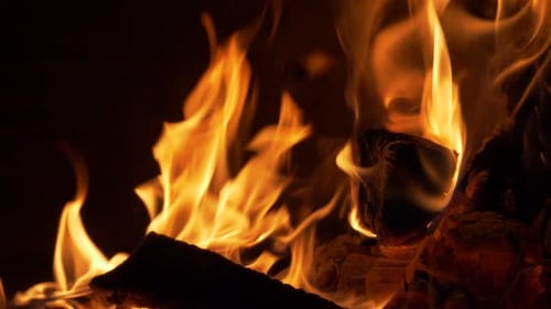 Kamin 4k