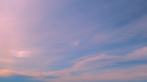 4K UHD : Timelapse du beau ciel avec fond de nuages