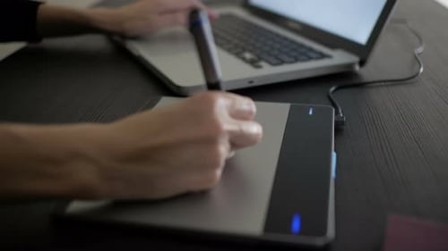 Kreatives Design auf Tablet gestalten