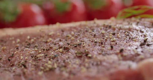 Rohes Rindfleisch geschnitten