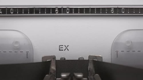 Tapez du texte sur une machine à écrire