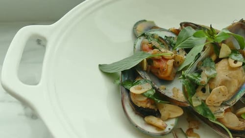 Fried Mussel with sauce
