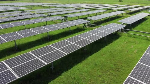 Sonnenkollektoren Großer Solarpark