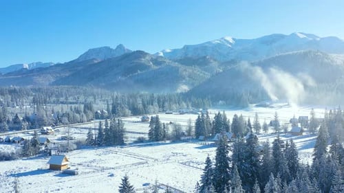 Winter in einem Bergdorf