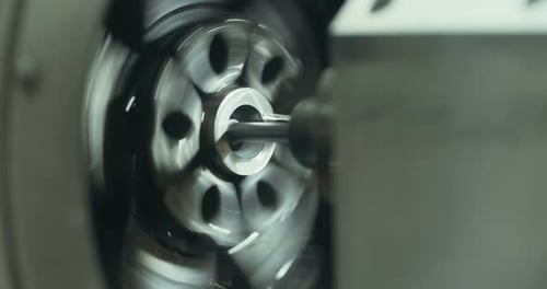 manufacturing of precision metal parts using a lathe