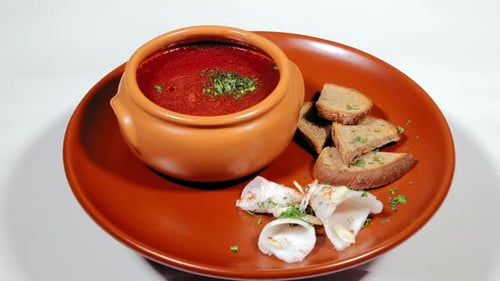 Borsch de plato tradicional nacional ucraniano