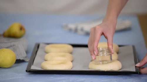 The Preparations of Pies and Buns Prepared for Pastries