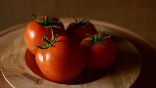 Tomato Rotating