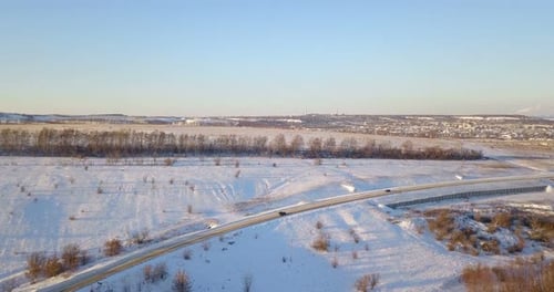 Autos auf der Winterstraße