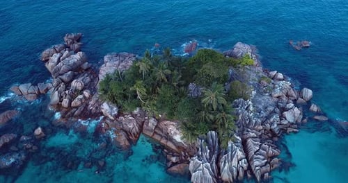 Uninhabited island of Saint Pierre in the Seychelles