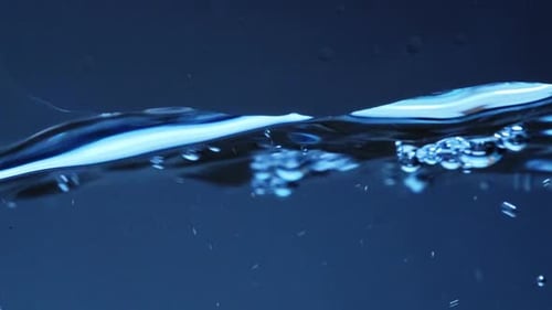 Water (4K)