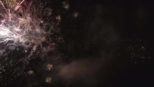 Feuerwerk bei Nacht
