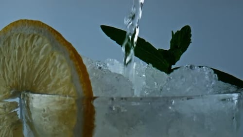 Refreshing Drink with Lemon, Mint, and Crushed Ice