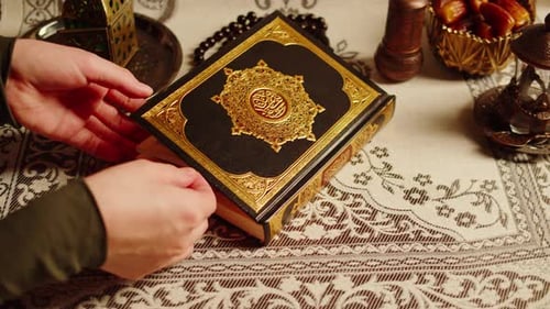 Koran Buch Closeup Beten islamische Religion