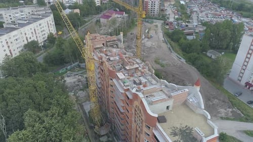 Building under construction seen from above