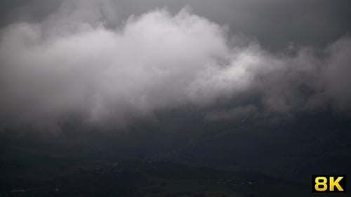 Condensation of Moist Air in the Cloud