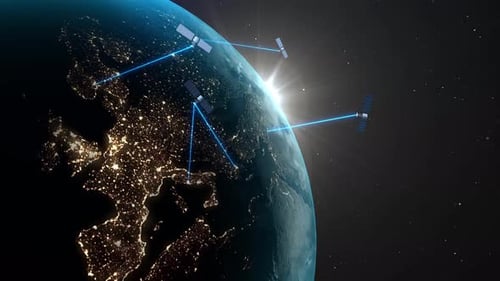 Les satellites sur le contenu européen transmettent un signal Internet à la surface de la Terre.