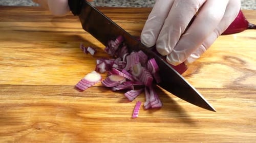 Cutting the Onion