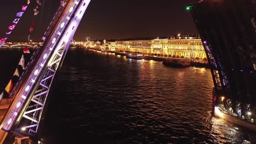 Vue aérienne du pont du palais à St.
