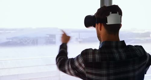 Man using virtual reality headset 4k