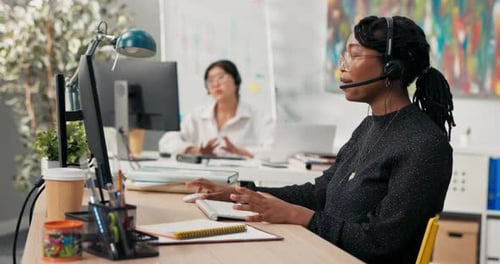 Call Center Office Insurance Company Telecommunications Customer Advisor Employees Sit with