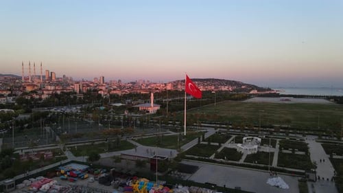 Türkei Türkisches Symbol Flagge Drohne erschossen