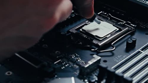 Wärmeleitpaste auf eine neue CPU auftragen