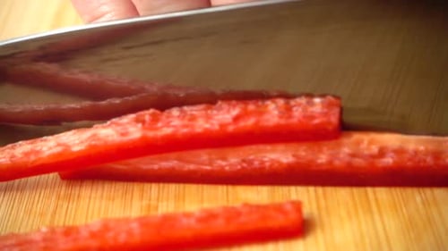 The Cook Cuts Sweet Pepper 13