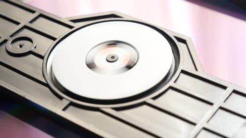 Datenspeicher Compact Disk rotiert in Lesesequenz 4K 2160p UltraHD-Filmmaterial - Speichermedien DVD