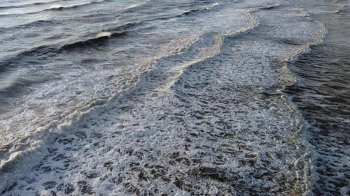Ondas después de la tormenta aérea