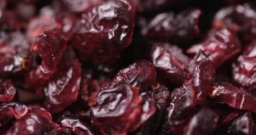 Dried cranberry