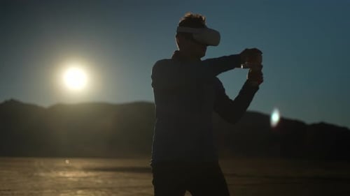 Mann mit VR-Headset