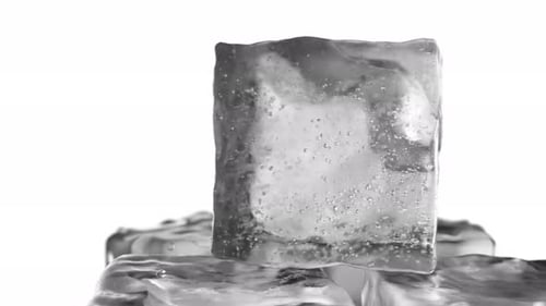 Eiswürfel auf weißem isoliertem Hintergrund