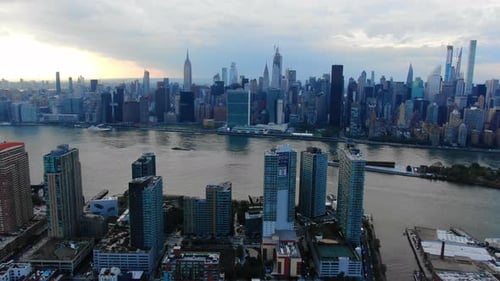 Vista aérea de rascacielos y edificios