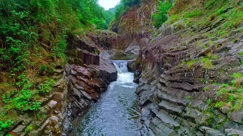 Waterfall (2K)