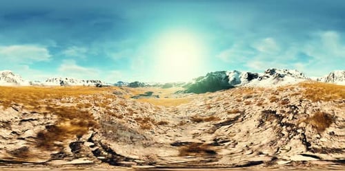 VR360 Blick auf verschneite Gipfel und Tal im Sommer Himalaya-Gebirge