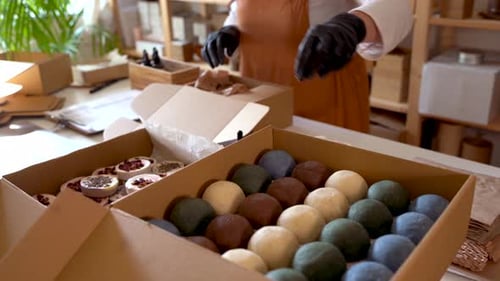 Bath Bomb Business: Packing and Shipping