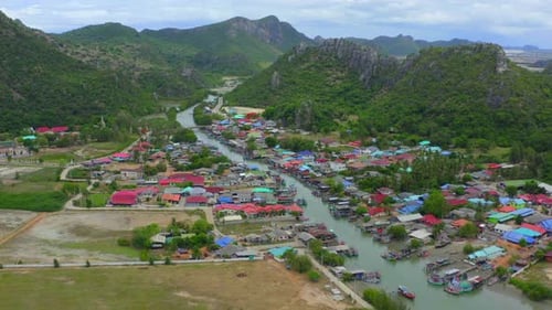 Vila de pescadores de Bang Pu no Parque Nacional Sam Roi Yot Prachuap Khiri Khan Tailândia