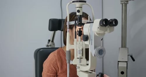 Woman check eye in the clinic