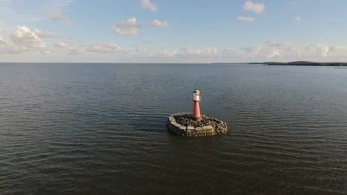 Leuchtturm im Meer